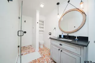 1010 Mark Cir, Scroggins, TX 75480 - Photo 33