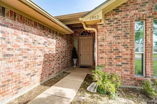 6952 La Hacienda Dr, Flint, TX 75762 - Photo 1