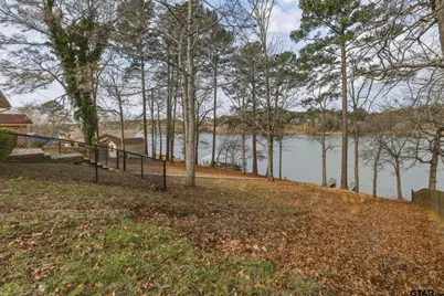 3075 E Lake Dr, Gladewater, TX 75647 - Photo 17