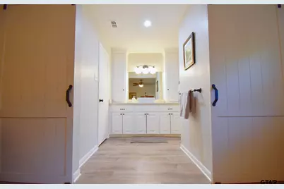1218 Kingsbury Rd, Tyler, TX 75701 - Photo 9