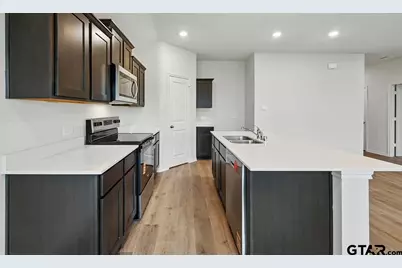 1913 Freeman Street, Tyler, TX 75704 - Photo 7