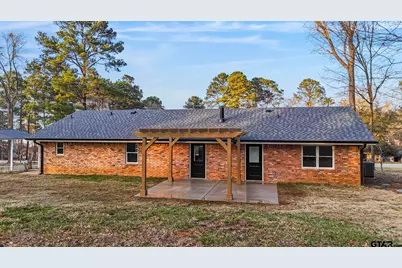 18208 N Lakeview, Troup, TX 75789 - Photo 5