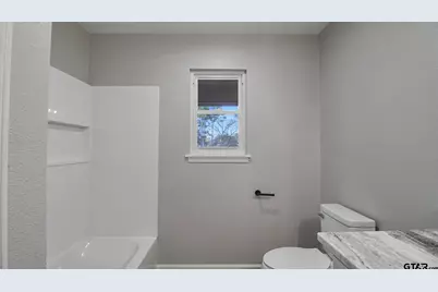 18208 N Lakeview, Troup, TX 75789 - Photo 31