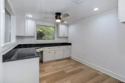 1709 Edgewood, Tyler, TX 75701 - Photo 15