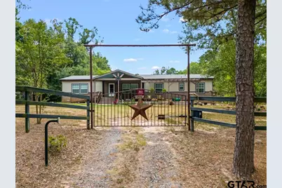 3012 Elysian Fields Avenue, Marshall, TX 75672 - Photo 1