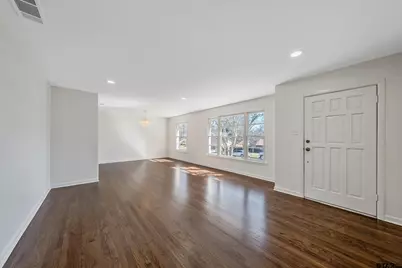 4211 Birdwell, Tyler, TX 75703 - Photo 3