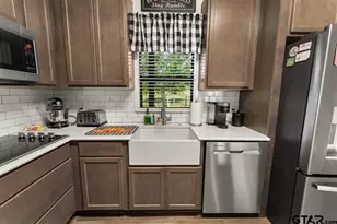 309 N Bois D Arc St, Van, TX 75790 - Photo 9