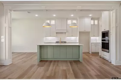 15083 Sweet Springs Dr, Tyler, TX 75703 - Photo 7