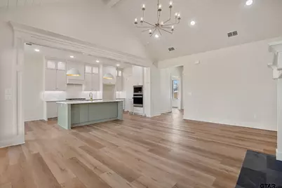 15083 Sweet Springs Dr, Tyler, TX 75703 - Photo 9