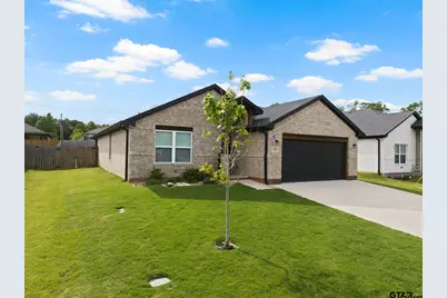 103 St. James, Mt Pleasant, TX 75455 - Photo 3