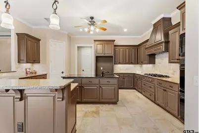 4321 Lazy Creek Drive, Tyler, TX 75707 - Photo 15