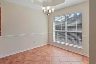 5401 Hollytree Dr, Tyler, TX 75703 - Photo 9