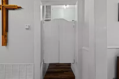 217 N Montgomery St., Gilmer, TX 75644 - Photo 21