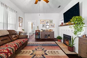 217 N Montgomery St, Gilmer, TX 75644 - Photo 5