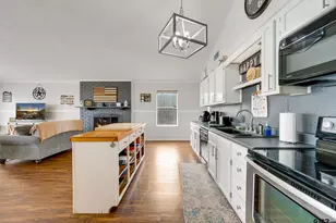 1067 Beachside Dr, Chandler, TX 75758 - Photo 15