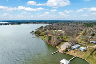 1067 Beachside Dr, Chandler, TX 75758 - Photo 43