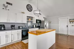 1067 Beachside Dr, Chandler, TX 75758 - Photo 13