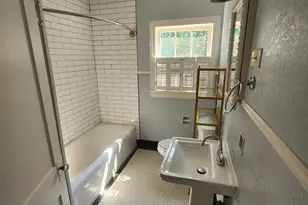 608 W 3rd Apt B, Tyler, TX 75701 - Photo 15