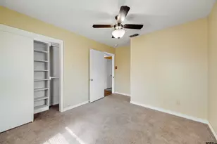 128 Clearview Dr, Palestine, TX 75803 - Photo 17