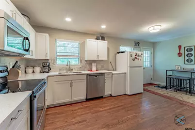 1506 Bassett Road, Palestine, TX 75803 - Photo 7