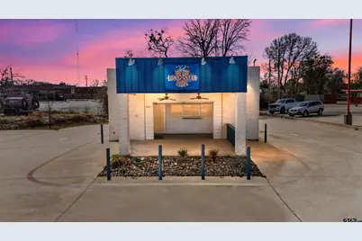 207 N Henderson Blvd, Kilgore, TX 75662 - Photo 1