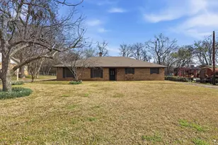 231 Quitman, Pittsburg, TX 75686 - Photo 1