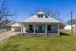 117 Starnes St, Winona, TX 75792 - Photo 1