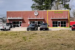 2212 Crockett Rd, Palestine, TX 75801 - Photo 1