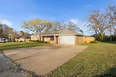 897 Christopher Dr, Whitehouse, TX 75791 - Photo 3