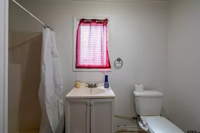 228 Old Tyler Hwy, Chandler, TX 75758 - Photo 13