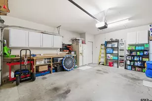 5804 Cross Creek Circle, Tyler, TX 75703 - Photo 11