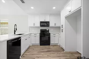 427 W Harmony St, Tyler, TX 75702 - Photo 11