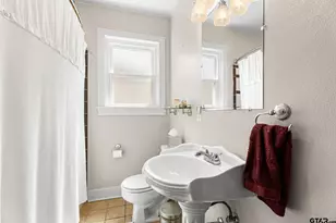 1403 S Robertson Ave, Tyler, TX 75701 - Photo 31