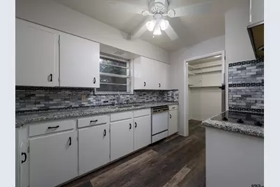 3219 Timberlane Dr, Tyler, TX 75701 - Photo 11