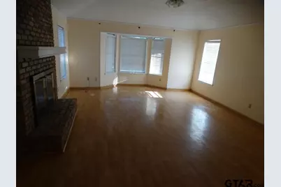 613 Beth, Tyler, TX 75703 - Photo 5