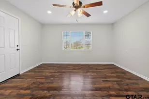 209 Chestnut, Van, TX 75790 - Photo 17