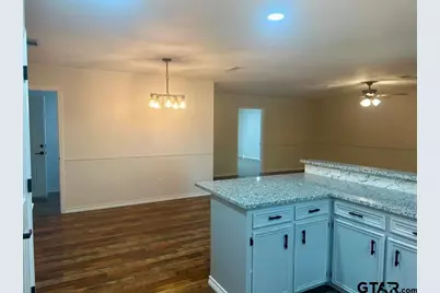 209 Chestnut, Van, TX 75790 - Photo 11