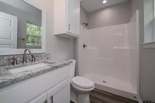 411 N Fuller Ave, Tyler, TX 75702 - Photo 13