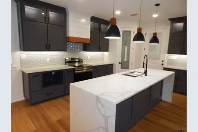 794 Kaufman, Gilmer, TX 75644 - Photo 7