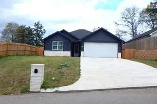 794 Kaufman, Gilmer, TX 75644 - Photo 3