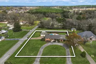 1302 Jeff Davis Dr, Tyler, TX 75703 - Photo 25