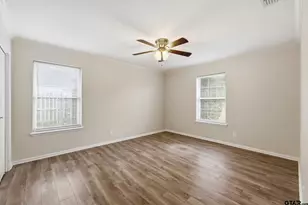 1302 Jeff Davis Dr, Tyler, TX 75703 - Photo 17