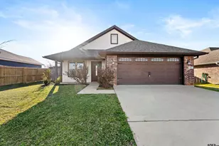 806 James Ct, Chandler, TX 75758 - Photo 1