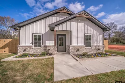 840 Devereaux St, Jacksonville, TX 75766 - Photo 3