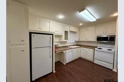 2916 Crestview Ave, Tyler, TX 75701 - Photo 7