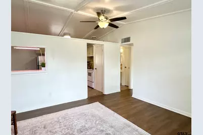 2412 Devine St, Tyler, TX 75701 - Photo 5