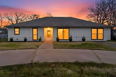 400 Baker, Lindale, TX 75771 - Photo 1