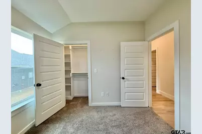 17422 Crossing Circle, Lindale, TX 75771 - Photo 15