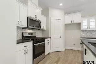 16414 Crossing Cir, Lindale, TX 75771 - Photo 5