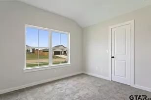 16414 Crossing Cir, Lindale, TX 75771 - Photo 13